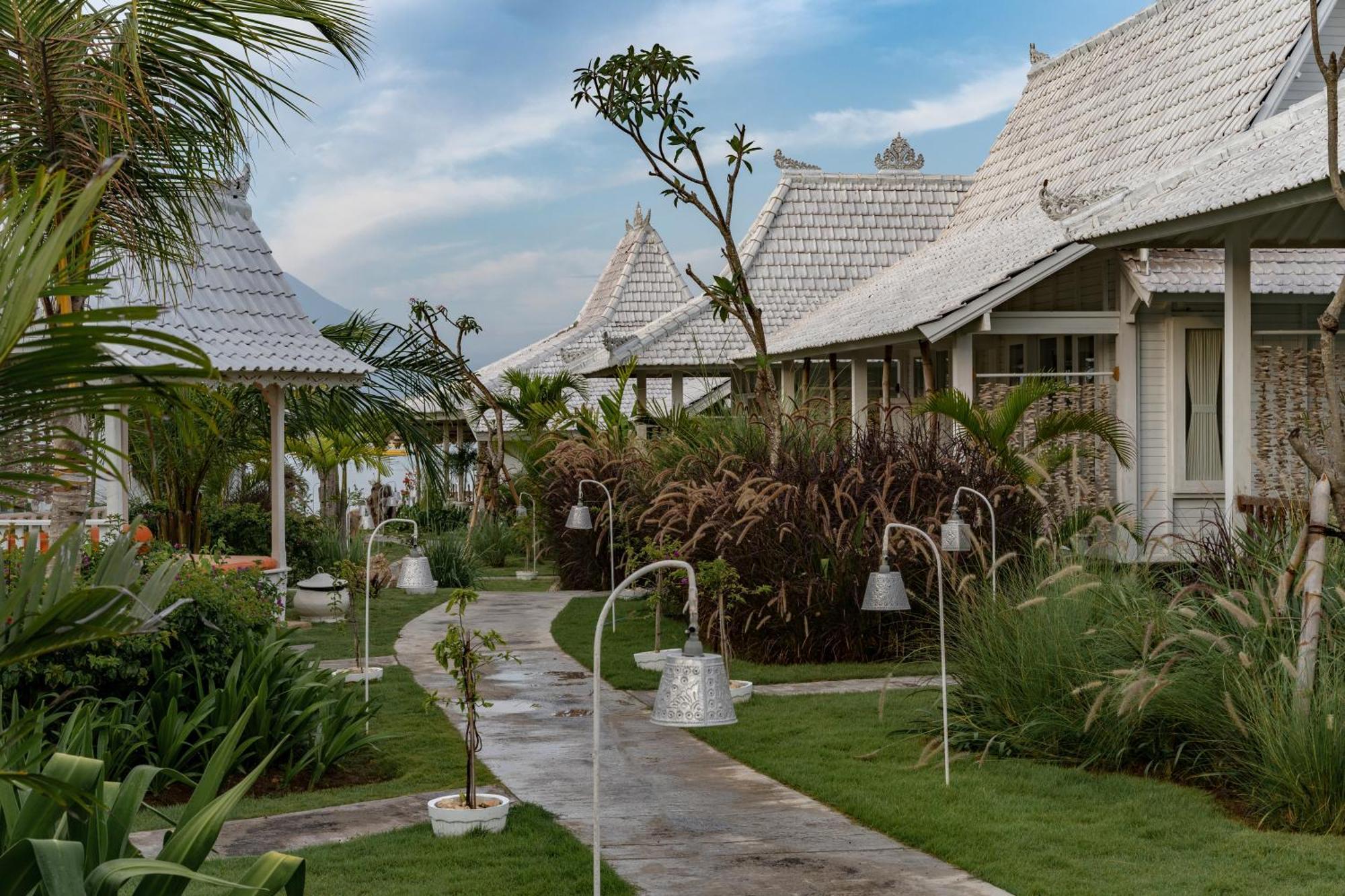 Paus Putih Hotel นูซาเลมโบงัน ภายนอก รูปภาพ