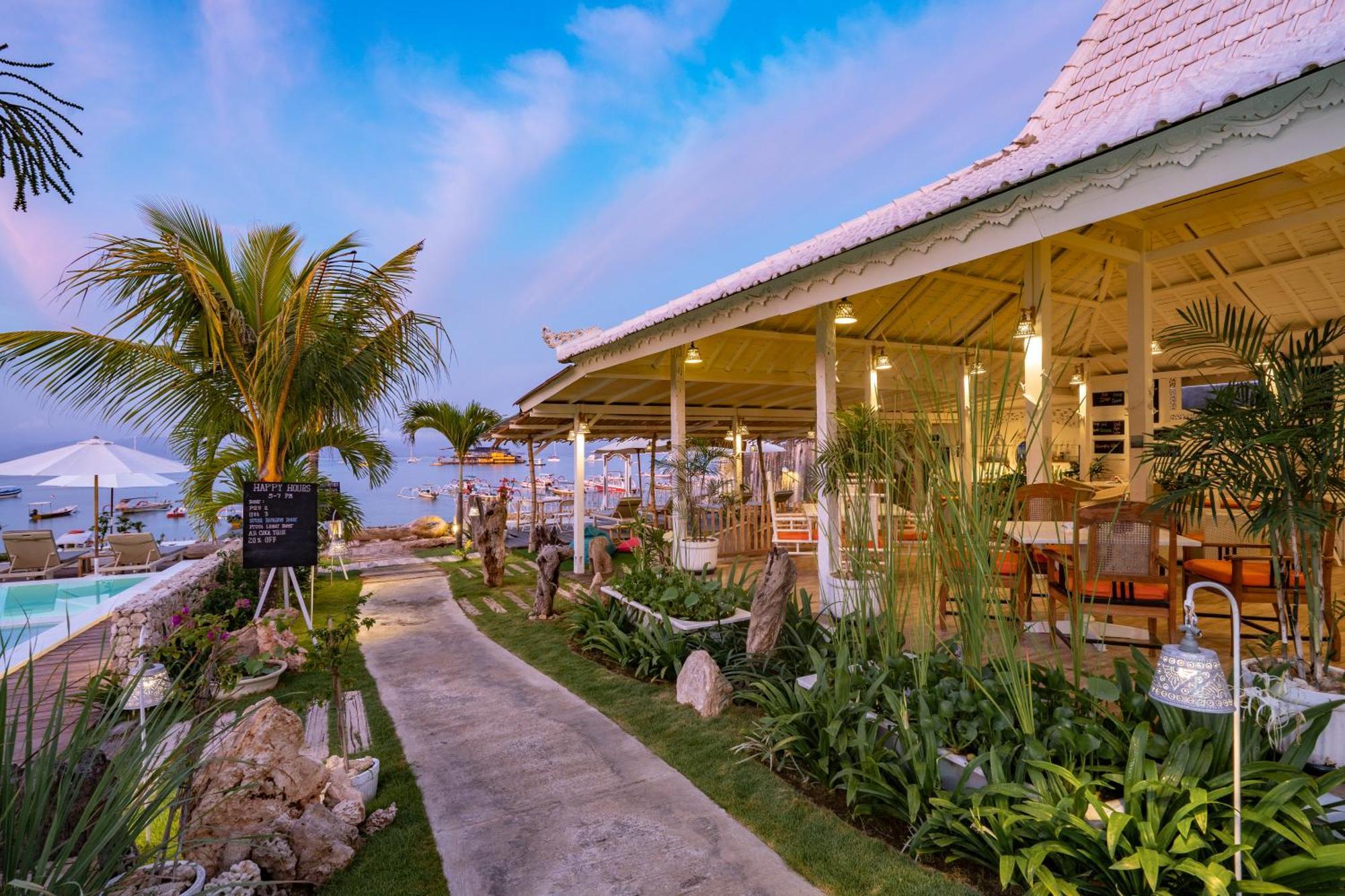 Paus Putih Hotel นูซาเลมโบงัน ภายนอก รูปภาพ